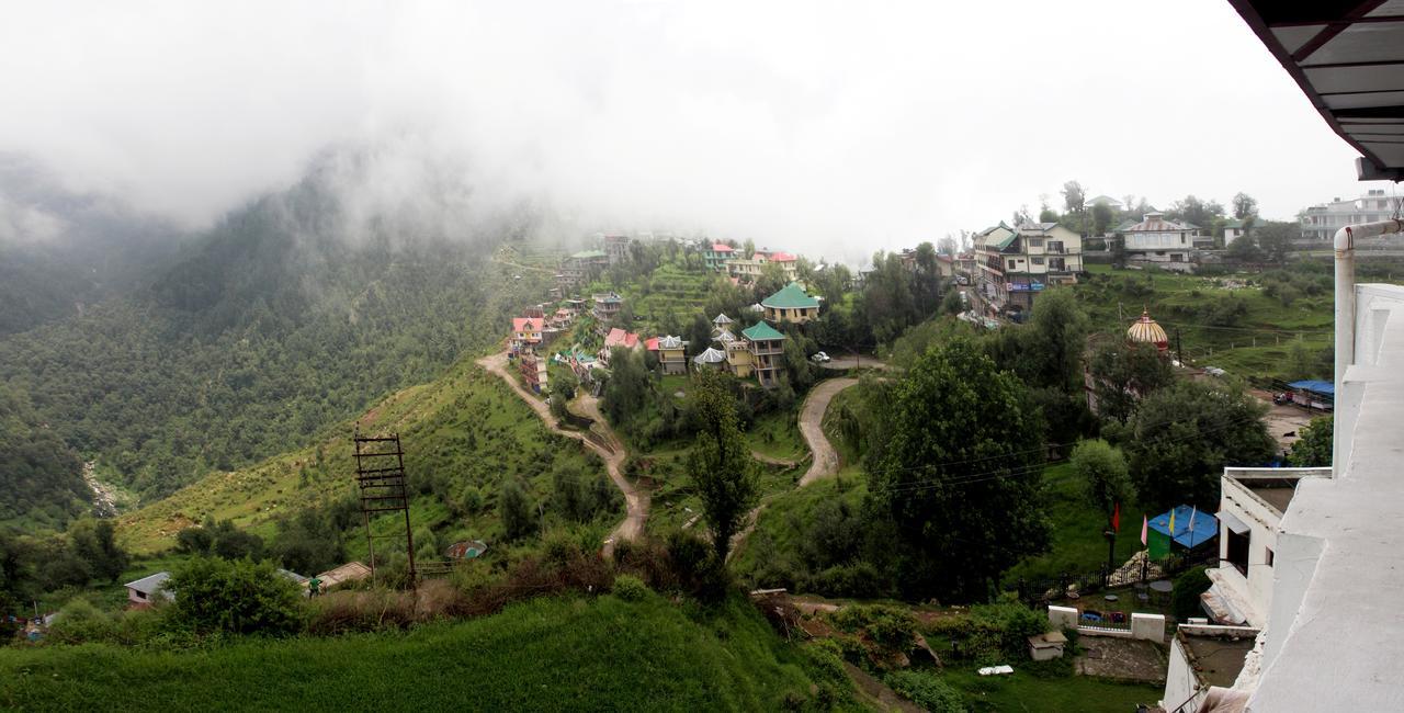 Divyansh Hotel Dharamshala Ngoại thất bức ảnh