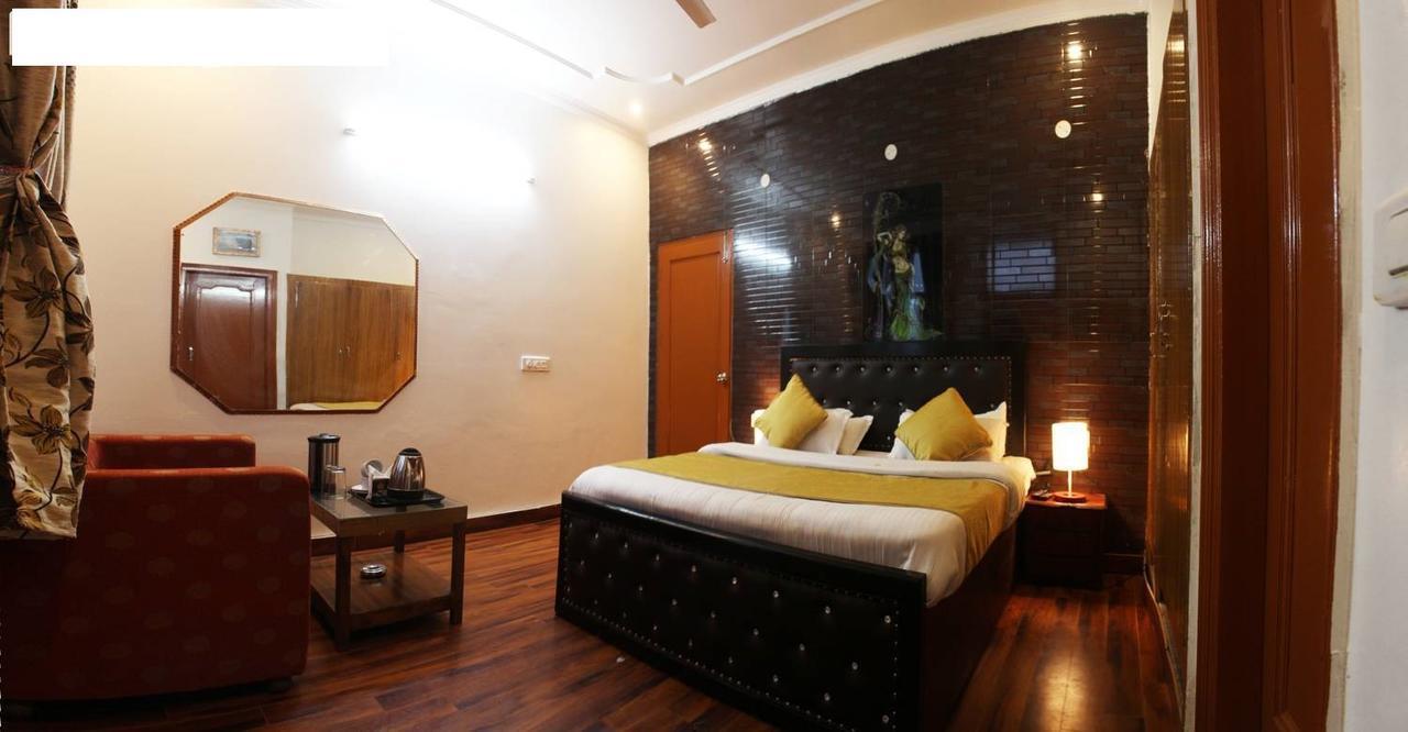 Divyansh Hotel Dharamshala Ngoại thất bức ảnh