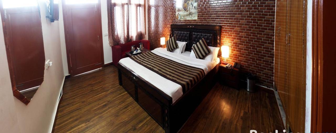 Divyansh Hotel Dharamshala Ngoại thất bức ảnh